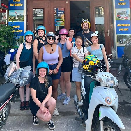 Ha Long Fancy Hostel With Vegetarian And Vegan Restaurant Esterno foto