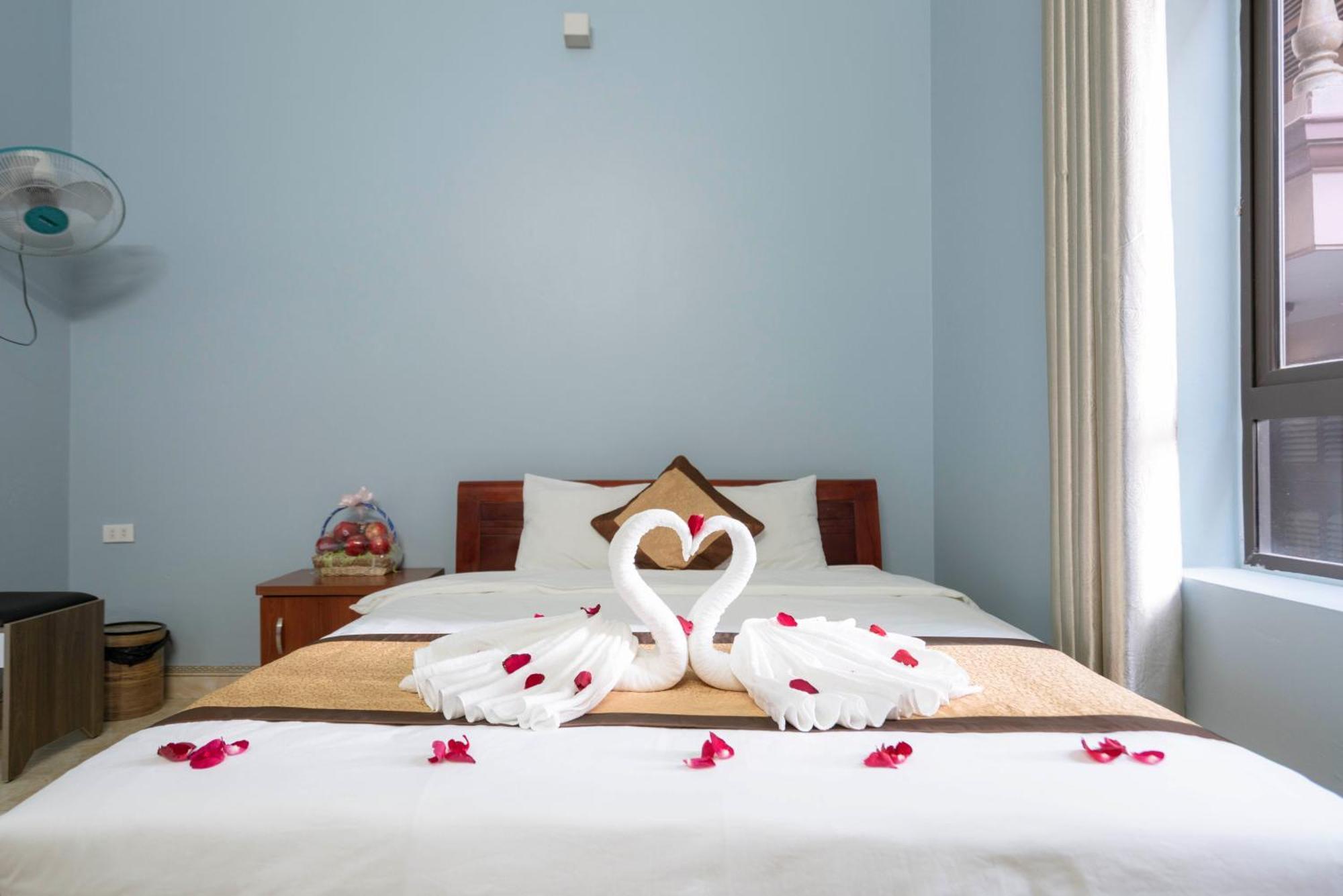 Ha Long Fancy Hostel With Vegetarian And Vegan Restaurant Esterno foto