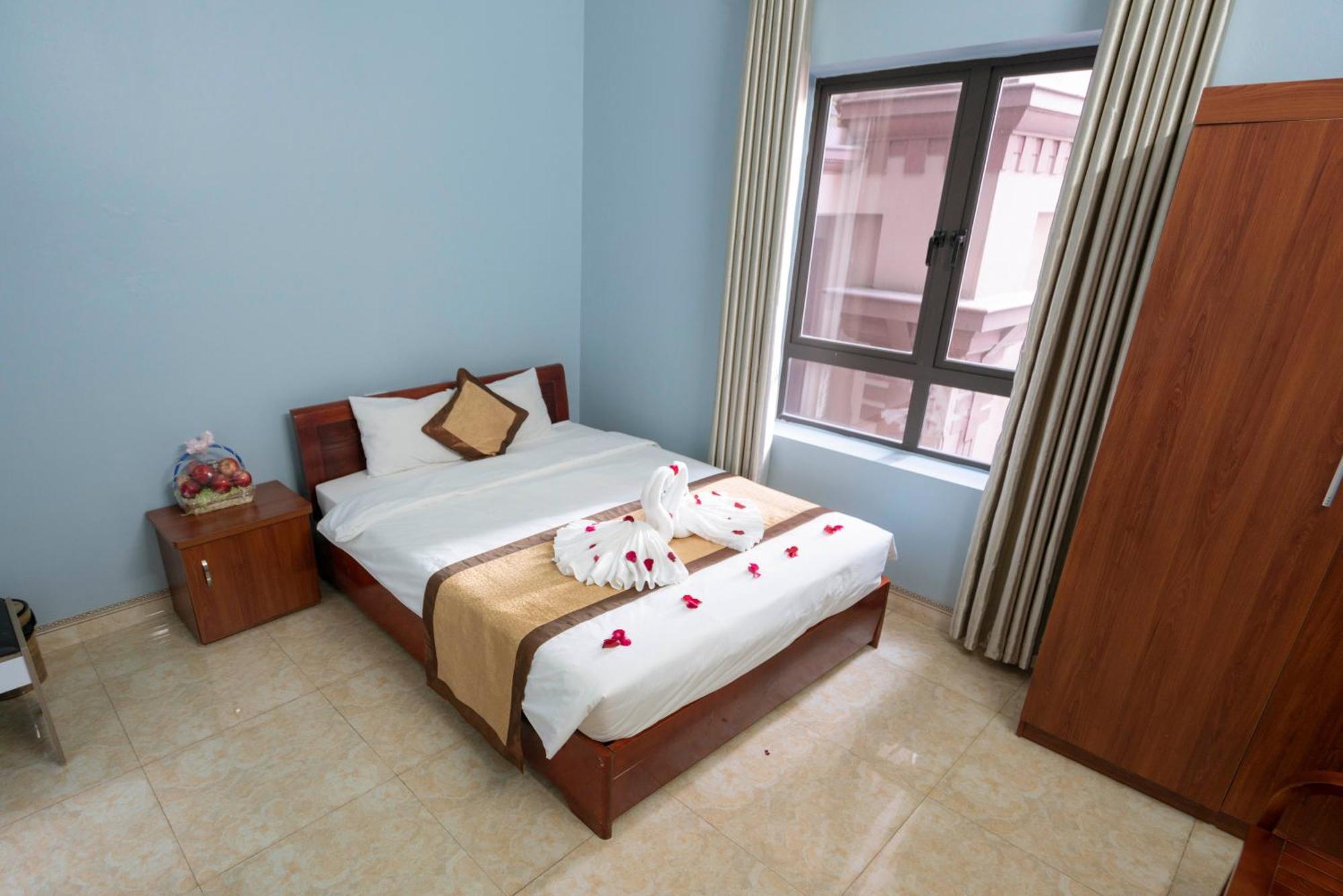 Ha Long Fancy Hostel With Vegetarian And Vegan Restaurant Esterno foto