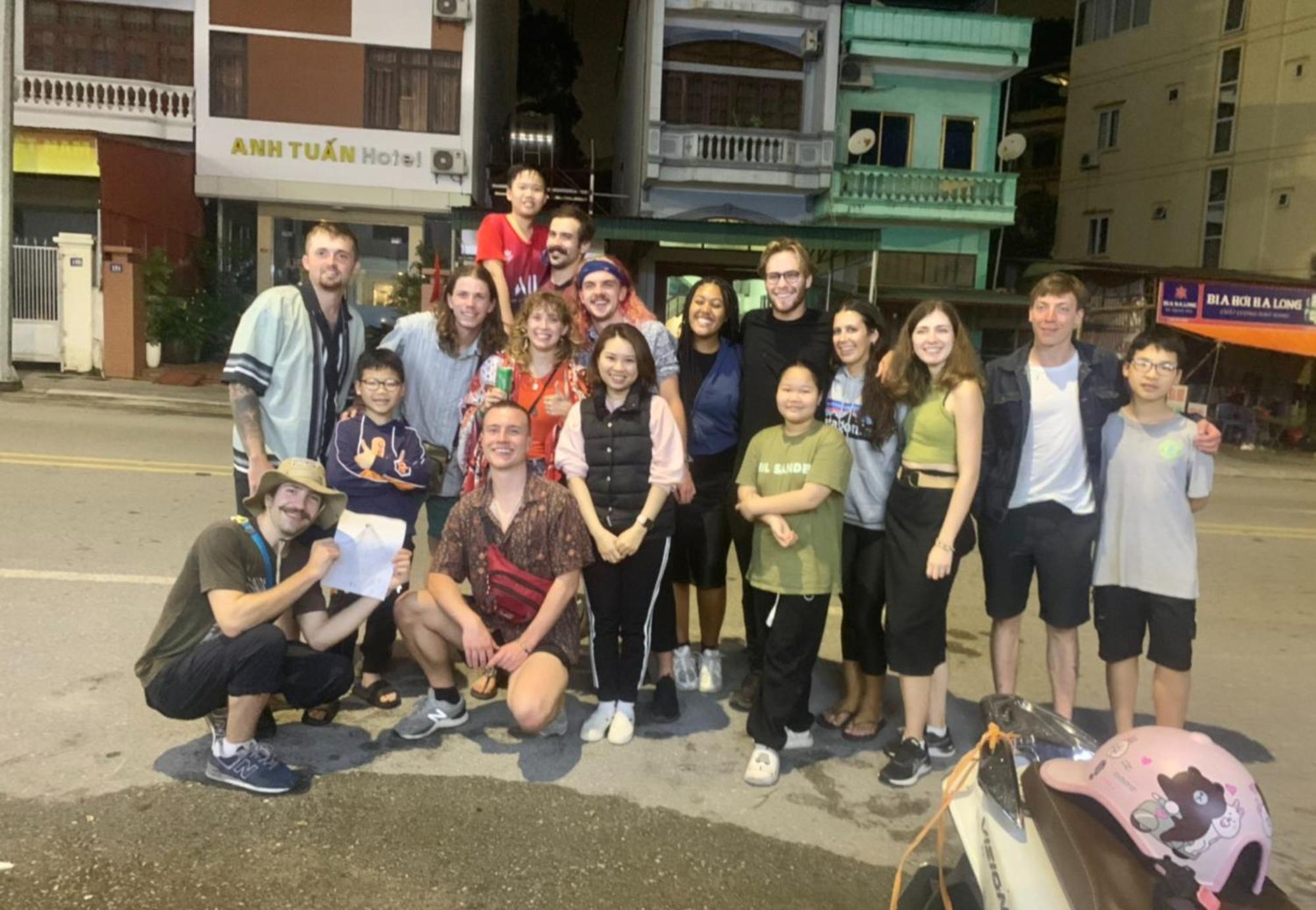 Ha Long Fancy Hostel With Vegetarian And Vegan Restaurant Esterno foto