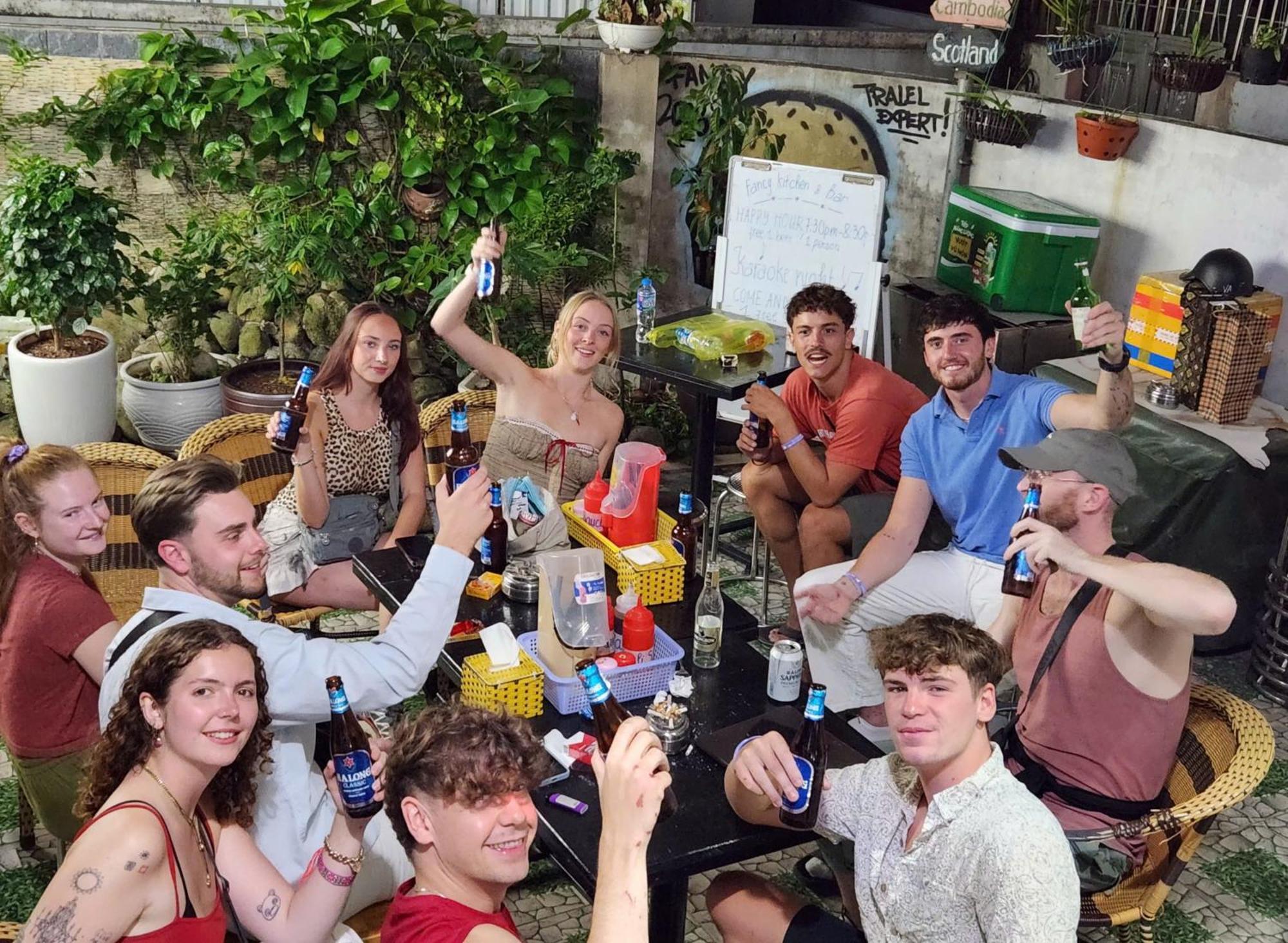 Ha Long Fancy Hostel With Vegetarian And Vegan Restaurant Esterno foto