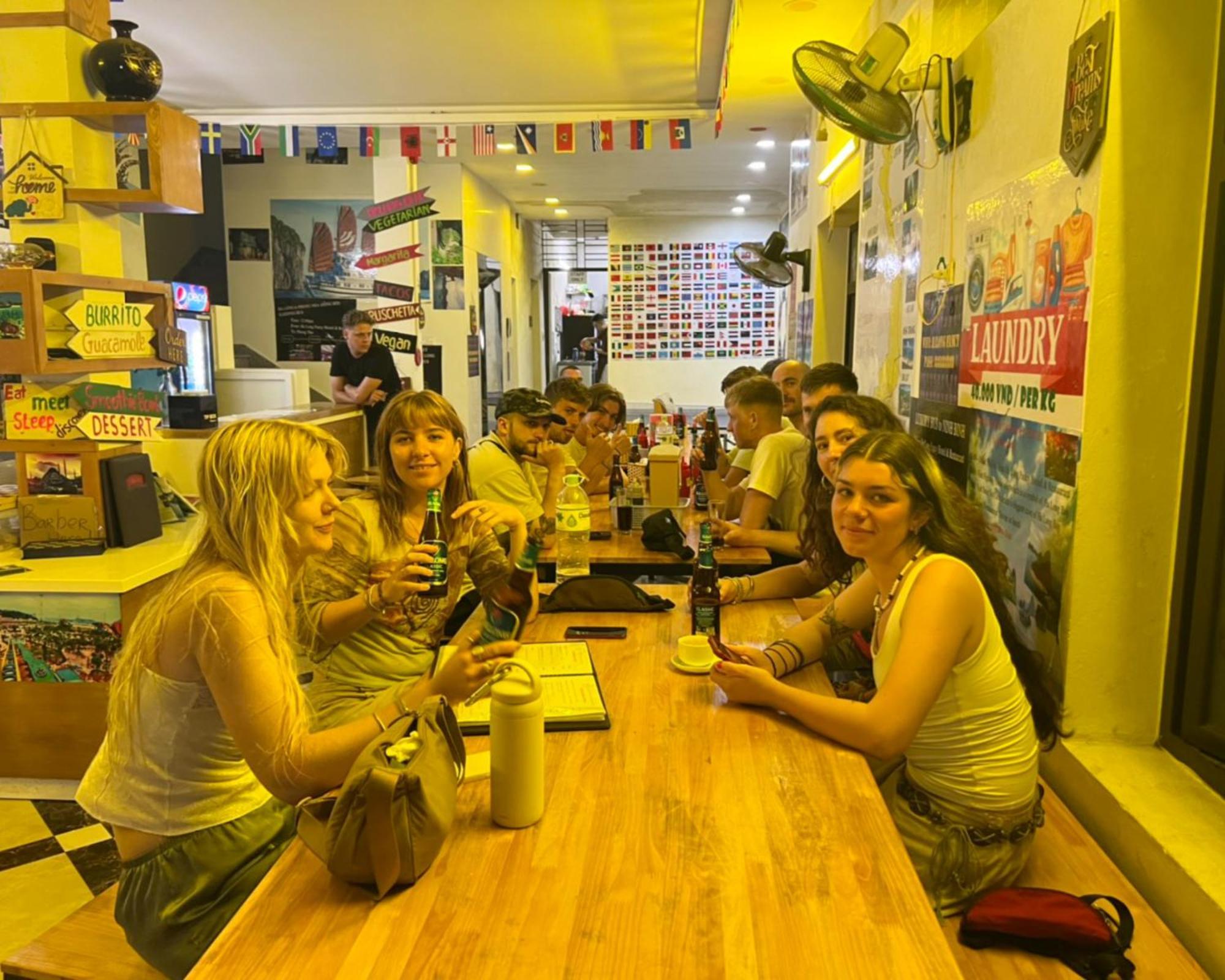 Ha Long Fancy Hostel With Vegetarian And Vegan Restaurant Esterno foto