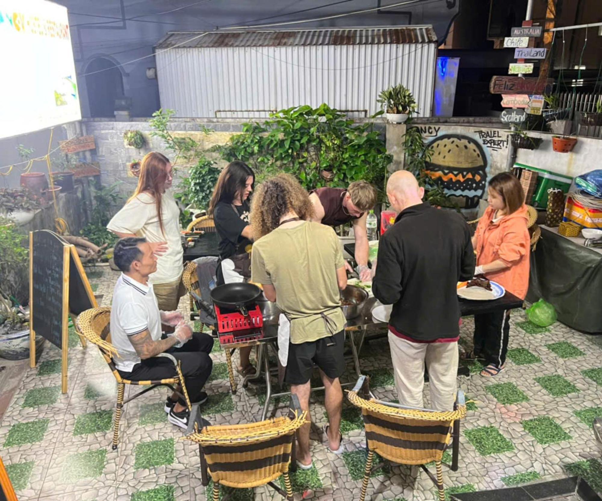 Ha Long Fancy Hostel With Vegetarian And Vegan Restaurant Esterno foto